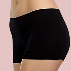 Snug & Stunning – Bandeau Bra and Boyshort Set Snazzyway