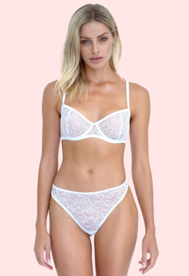 Delicate Lace Bra and Panty Set to Seduce FRENCH DAINA