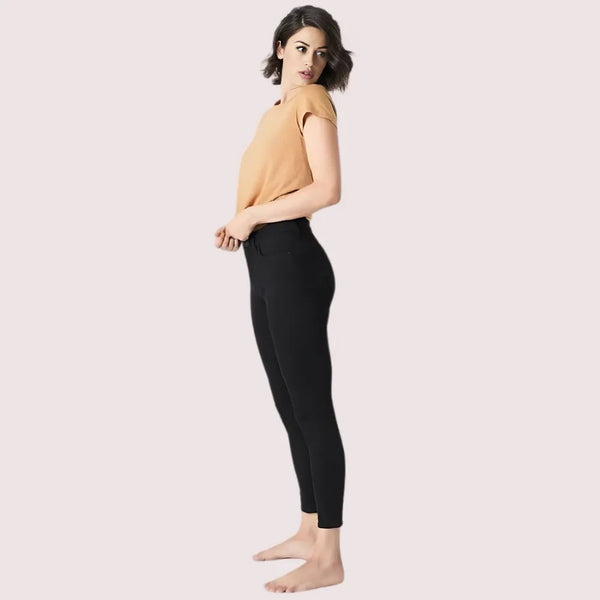 Women's Sleek Silhouette Black Skinny Fit Jeans Snazzyway