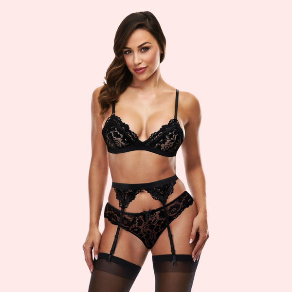 Snazzyway Onyx Temptation Bra and Garter Set