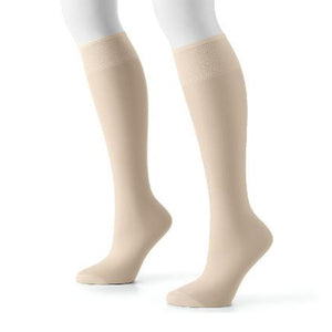 Hanes Silk Reflections Women's 2-Pack Knee High Sandalfoot