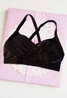 Snazzy Criss -Cross Black  Padded Sports Bra snazzyway